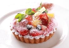 自家製リコッタチーズのシュークリーム